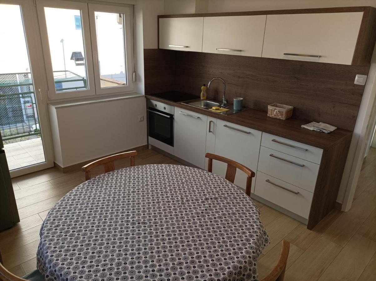 Apartman Pecine Rijeka Luaran gambar