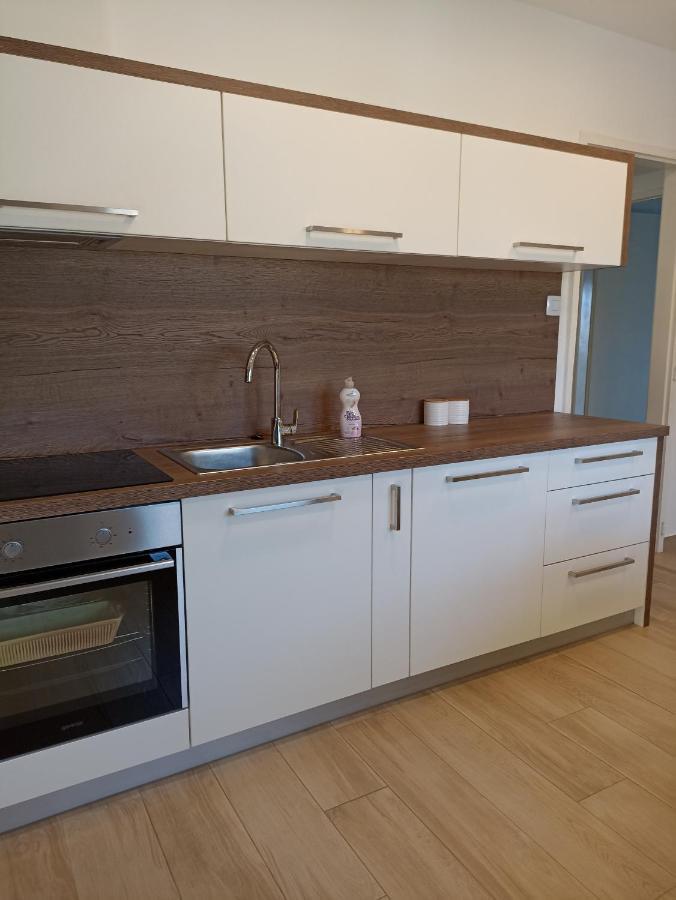 Apartman Pecine Rijeka Luaran gambar